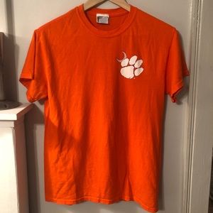 ‘Straight up Clemson’ tee shirt 🐯